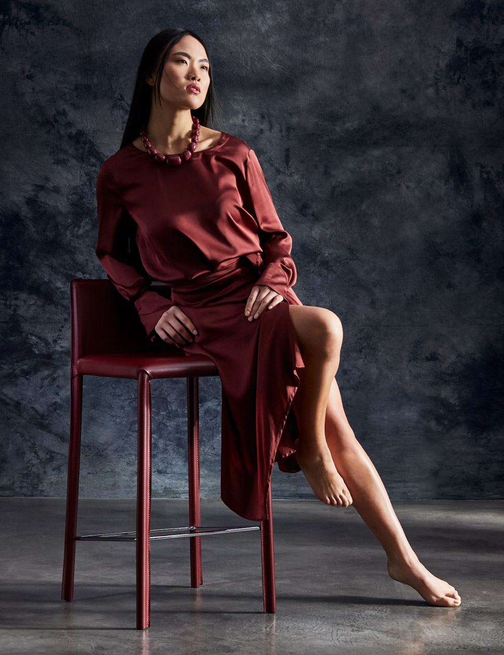 Sgabello Agata Julia Italia dal design essenziale per ambienti residenziali e contract