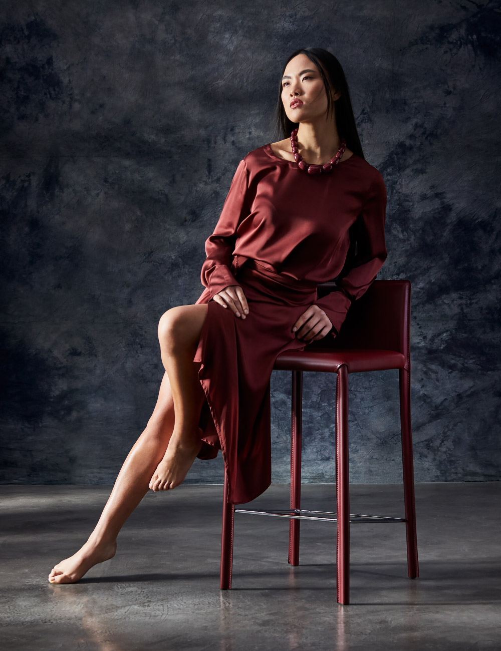 Sgabello Agata Julia Italia dal design essenziale per ambienti residenziali e contract